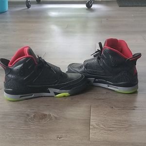 Black  jordans